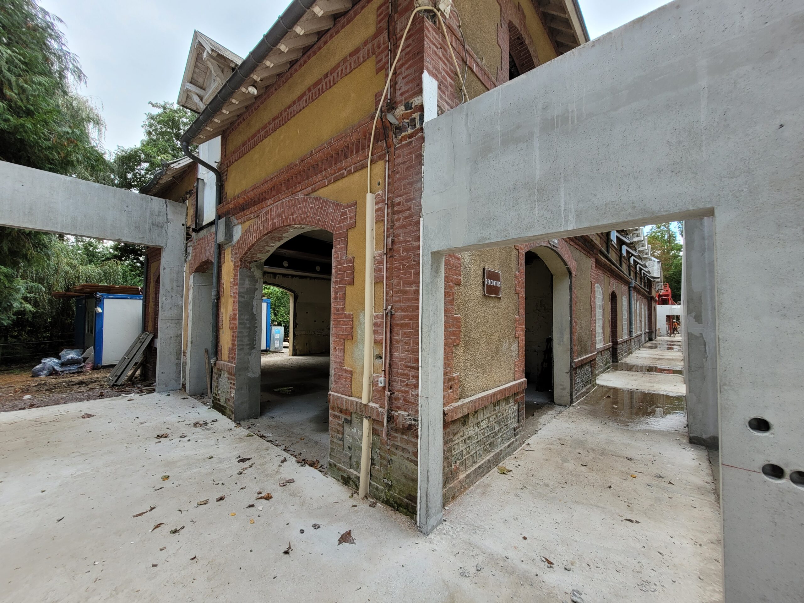 A sa création, ce bâtiment était une ancienne écurie